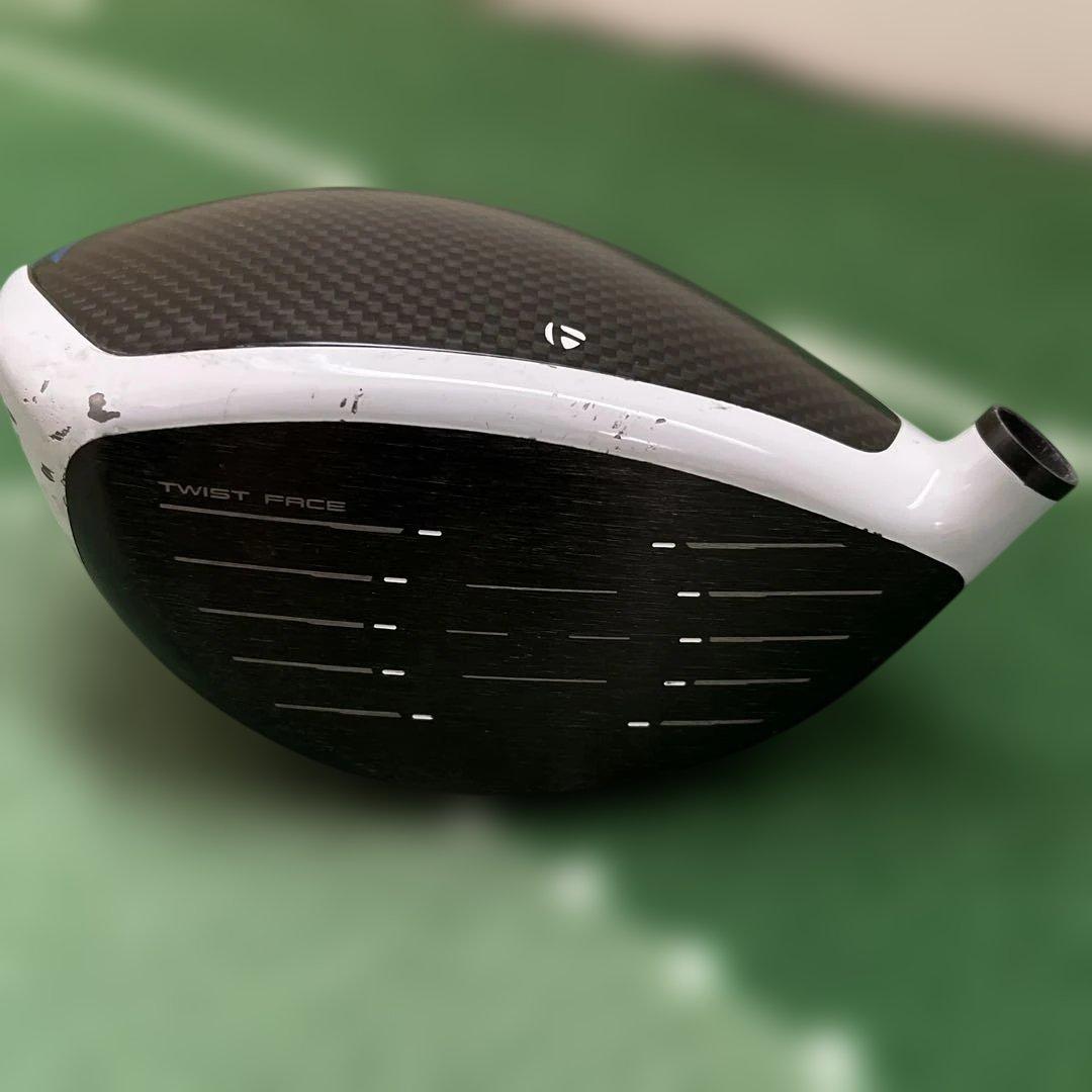 TaylorMade SIM2 ドライバー 10.5度ヘッドと純正ヘッドカバー付