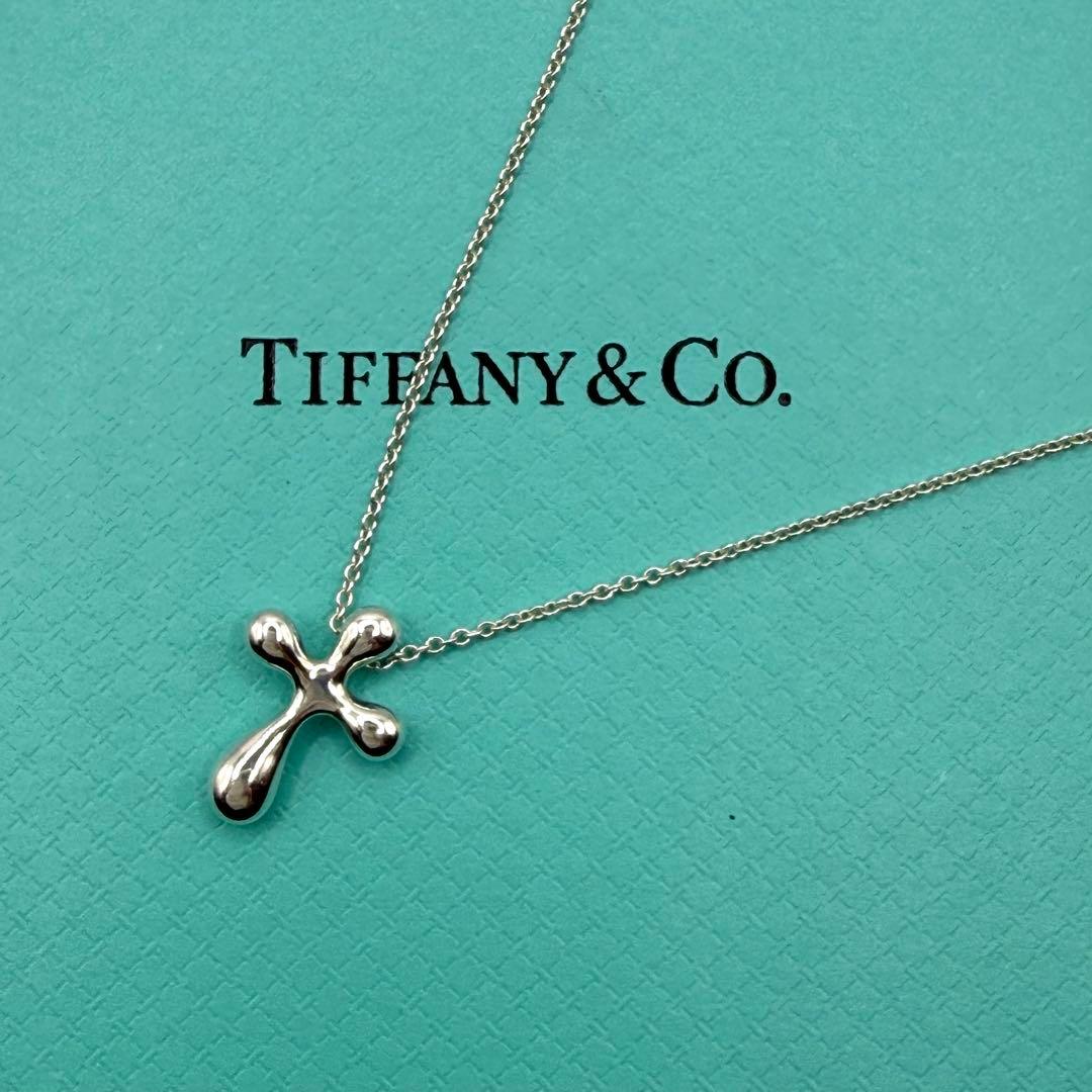 美品★ティファニー スモール クロス ティアドロップ ネックレス シルバー