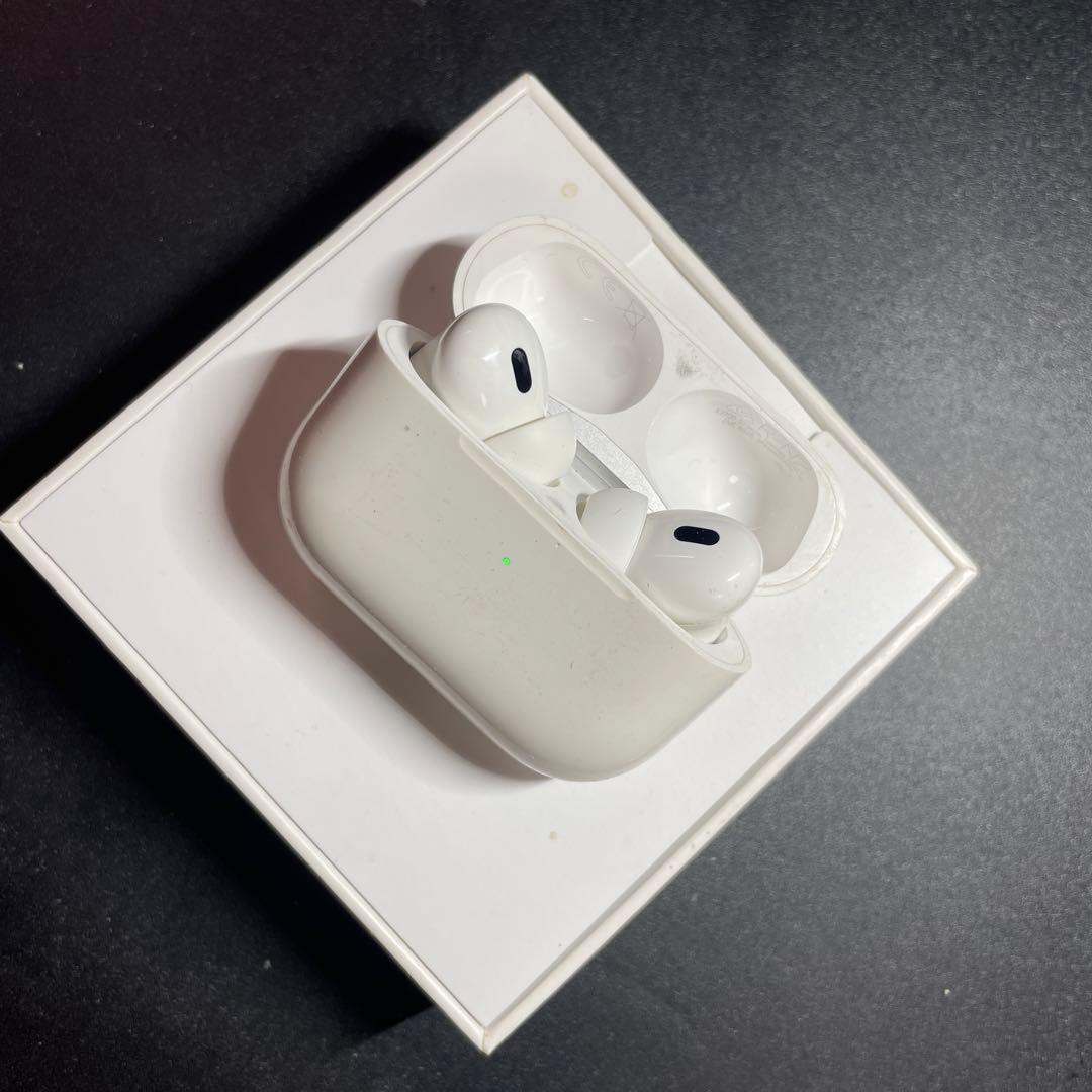Apple AirPods Pro 第2世代　セット　lightning充電