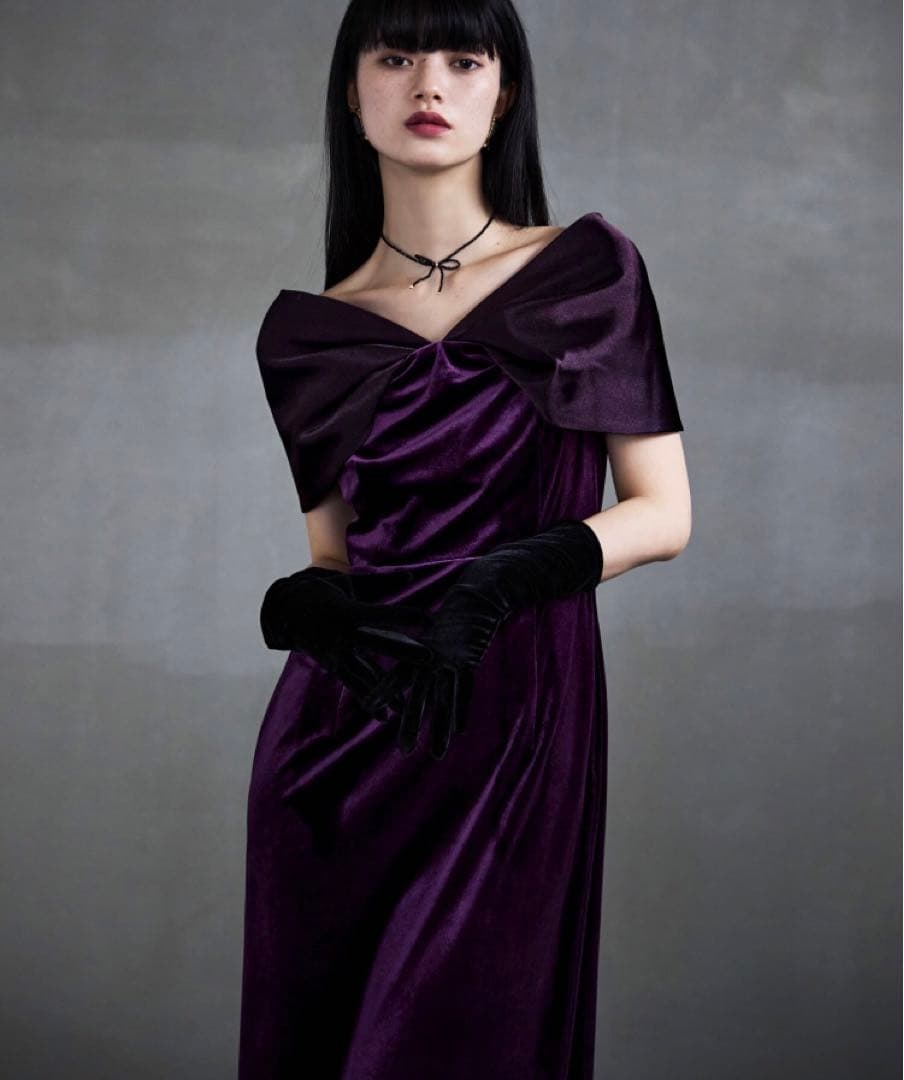 新作完売品　サテンリボンスリーブベロアドレス　etoll.