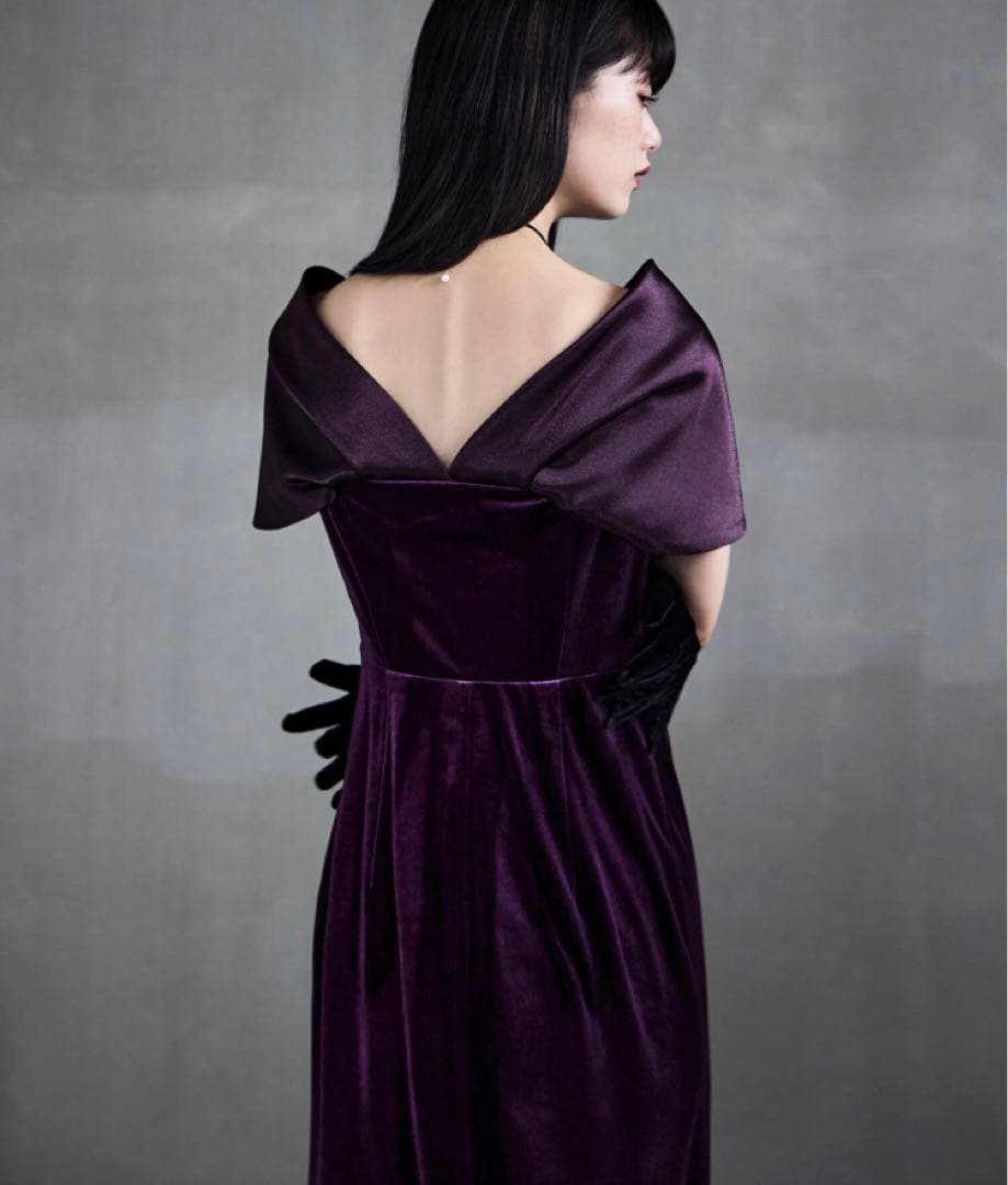 新作完売品　サテンリボンスリーブベロアドレス　etoll.