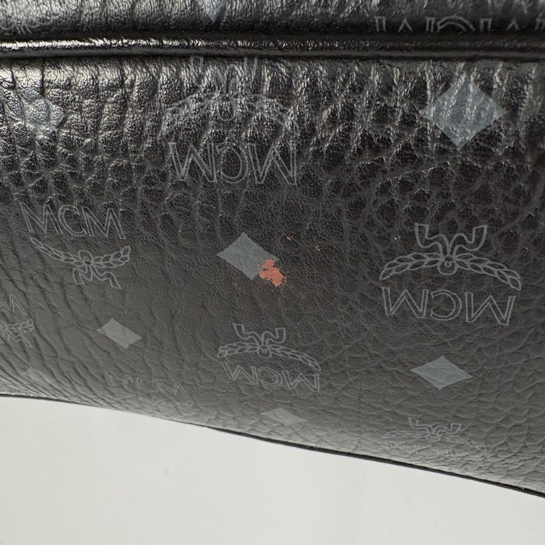 MCM ヴィセトス　リュック バックパック　黒　レザー　スタッズ