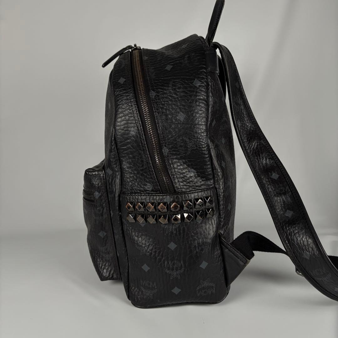 MCM ヴィセトス　リュック バックパック　黒　レザー　スタッズ
