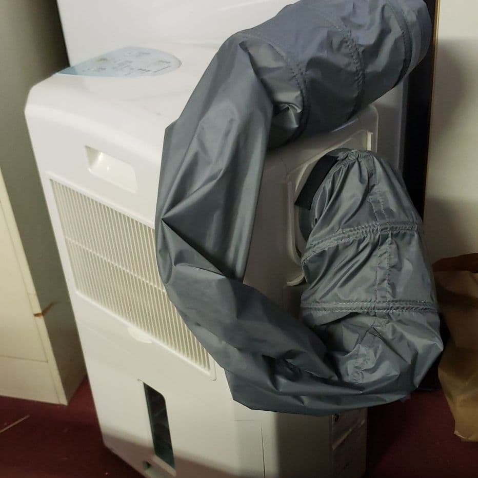 コロナ　冷風衣類乾燥機除湿機