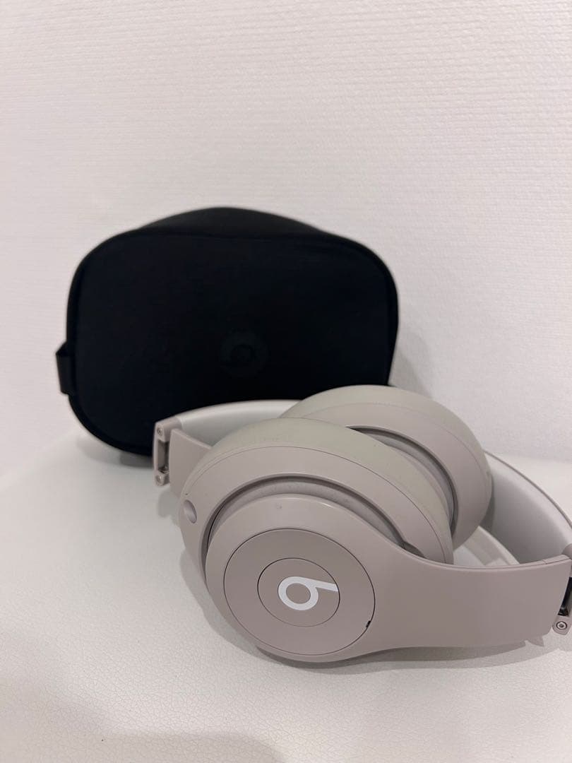 Beats Studio Pro ワイヤレスヘッドフォン　サンドストーン　美品