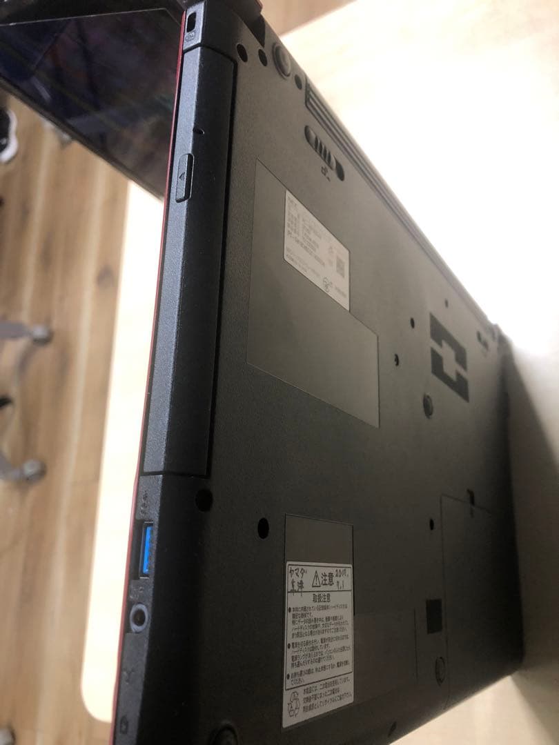 美品 メモリ16GB NEC LAVIE NS150/GAB