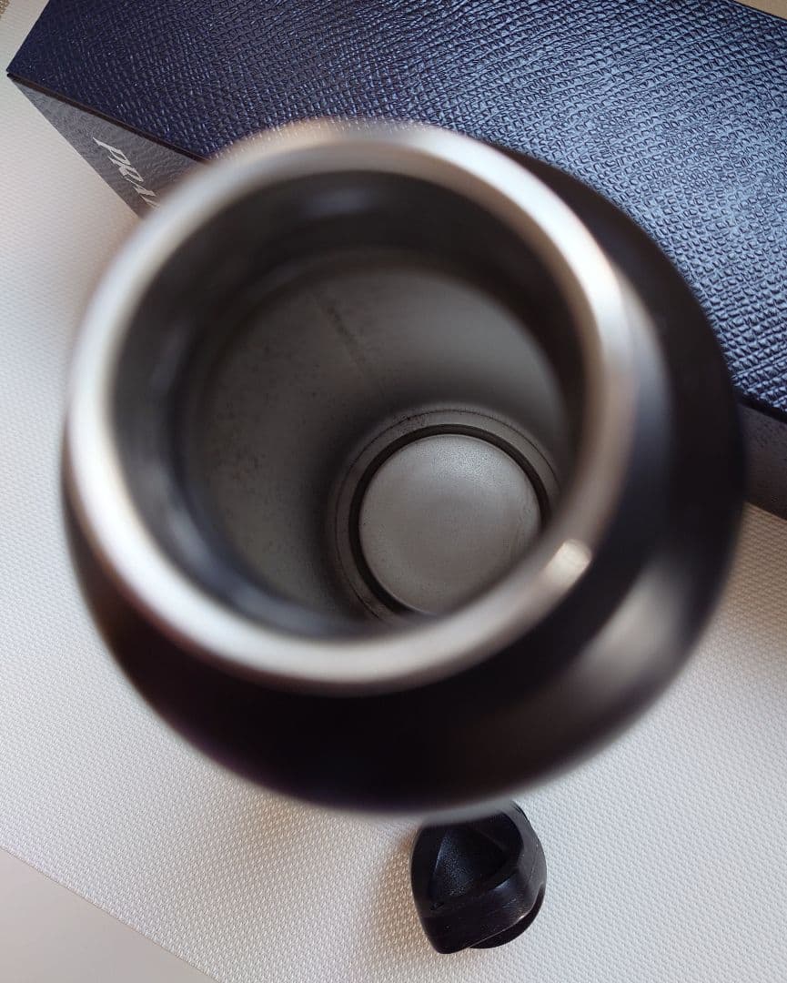 PRADA プラダ ステンレスボトル 黒 ブラック 500ml 水筒 ロゴ