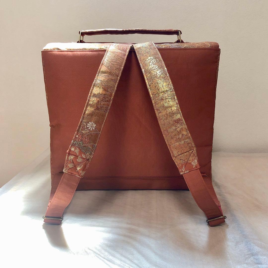 【ちょこぼんや】帯リメイク　チャーム捻り留め具付スクエア型リュック