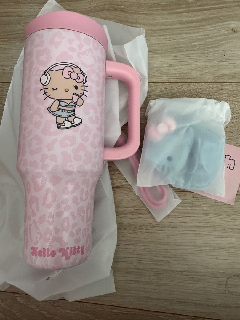 ハローキティ Hello Kitty tbh 海外限定 ステンレスタンブラー