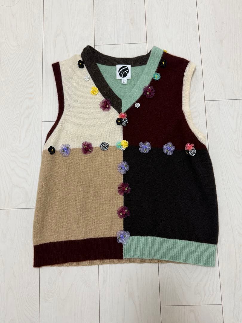 yanyan ニットベスト