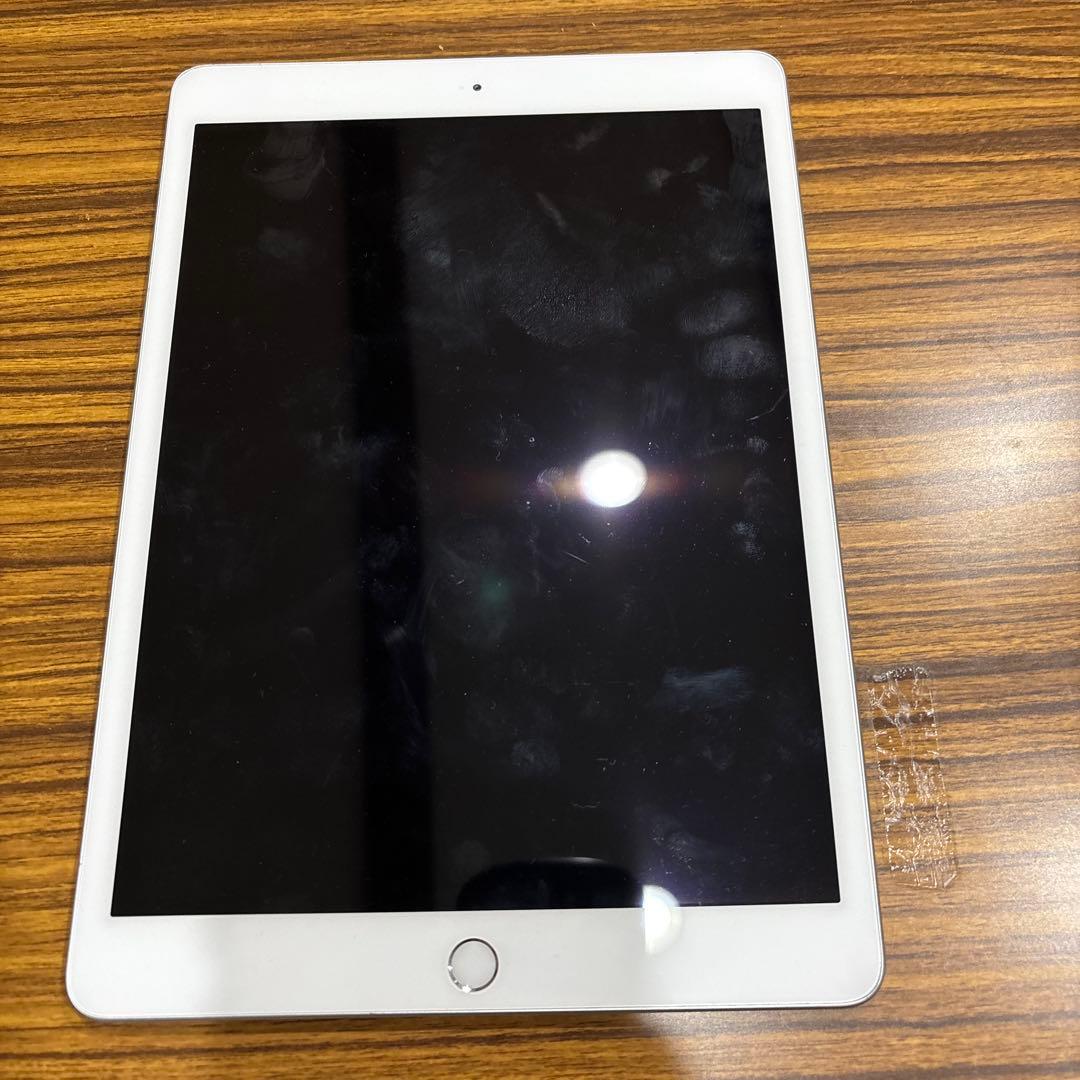 ぽ*ん様 iPad第8世代 128GB