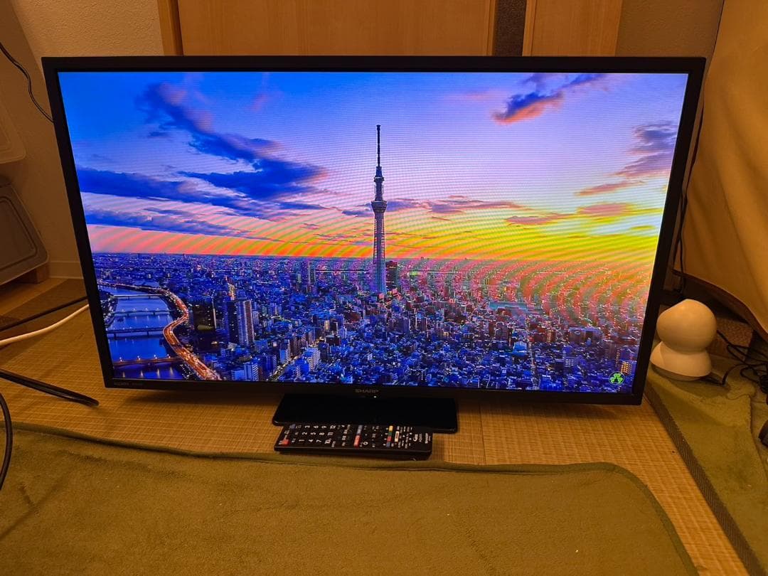 SHARP シャープ　32型　テレビ 2T-C32DE 2022年製　状態綺麗！