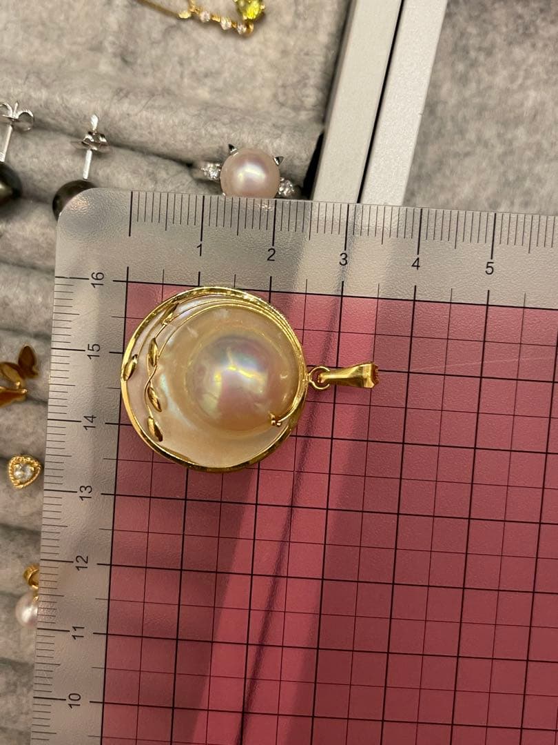 ☆*☆様 K18 イエローゴールド　ハーフパール マベパール ペンダントトップ