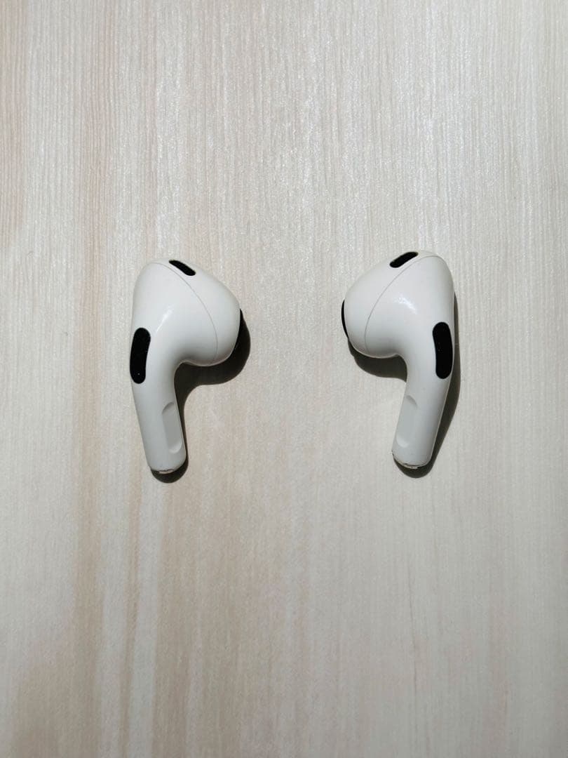 airpods pro 第2世代【Lightning】