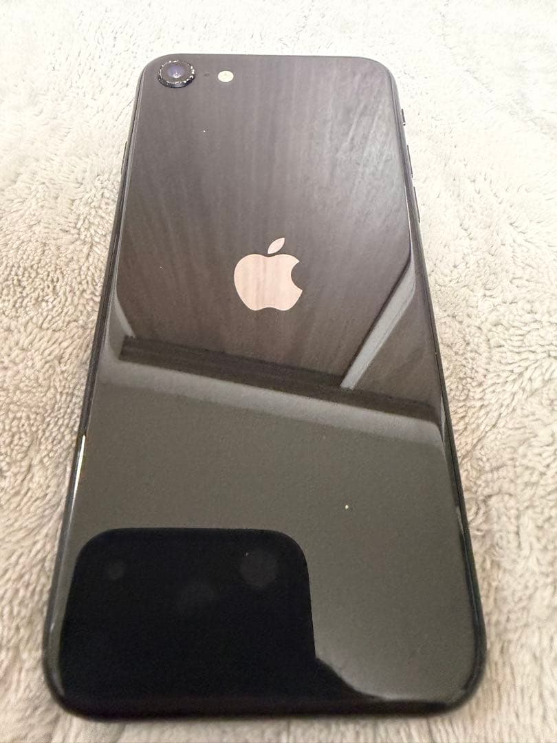 iPhone SE2 64GB ブラック