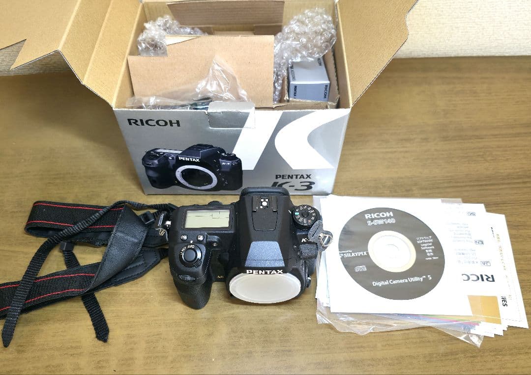 【美品】PENTAX K-3、単焦点レンズ、ストロボフルセット おまけ付き