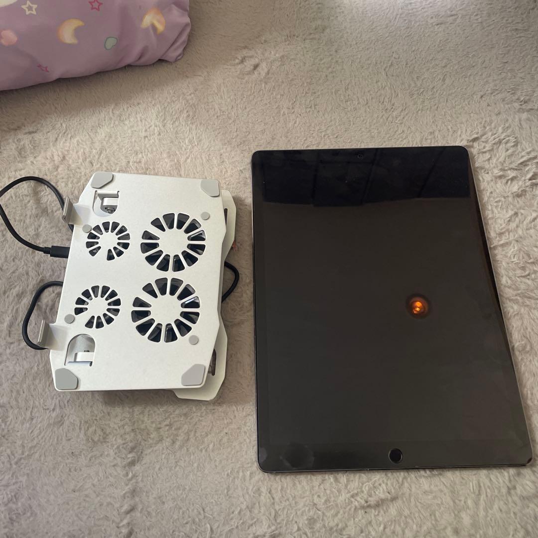 iPadpro 第2世代12.9inch ゲーム用スタンド フィルム付き