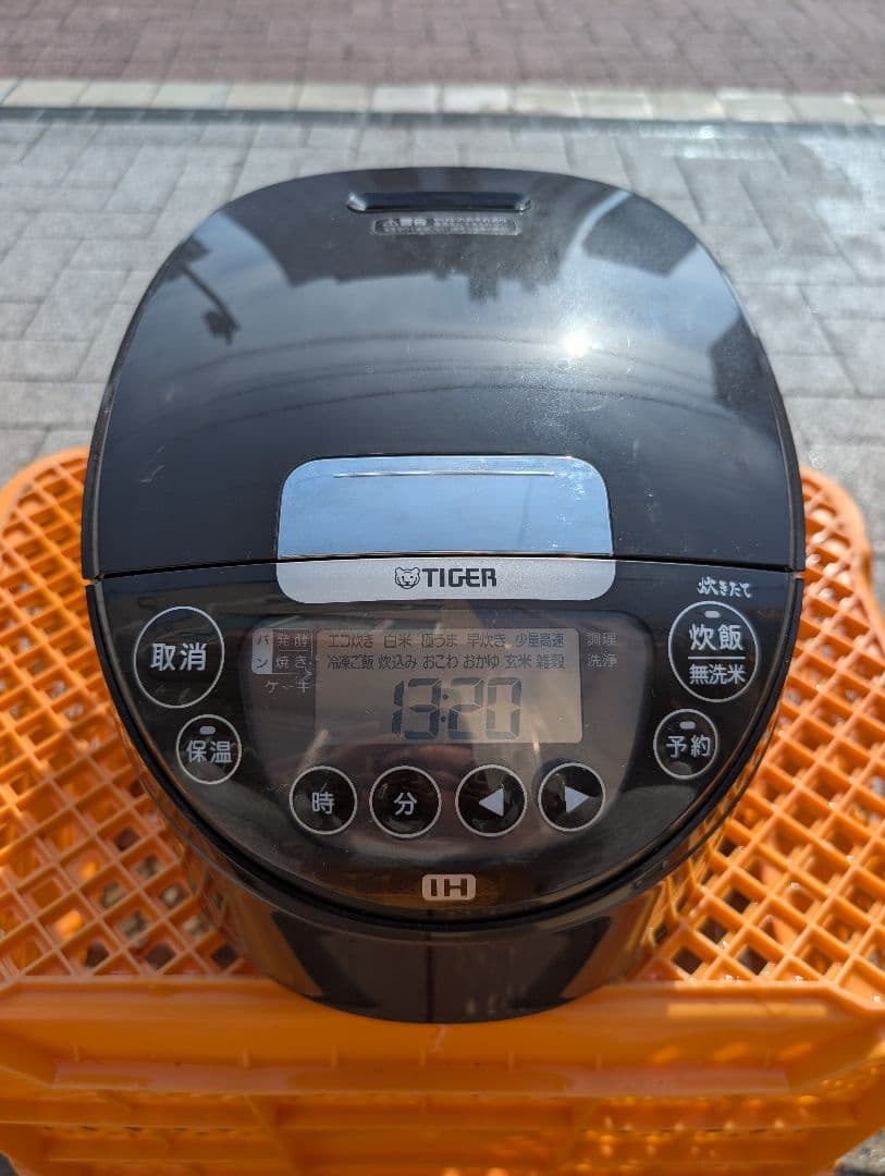 【週末特価】タイガー　IHジャー　5合炊き　2024　JPW−D100