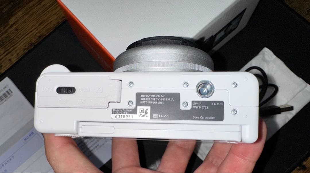 a*2様 【2026 1/5購入】美品SONY ZV-1F コンパクトデジタルカ