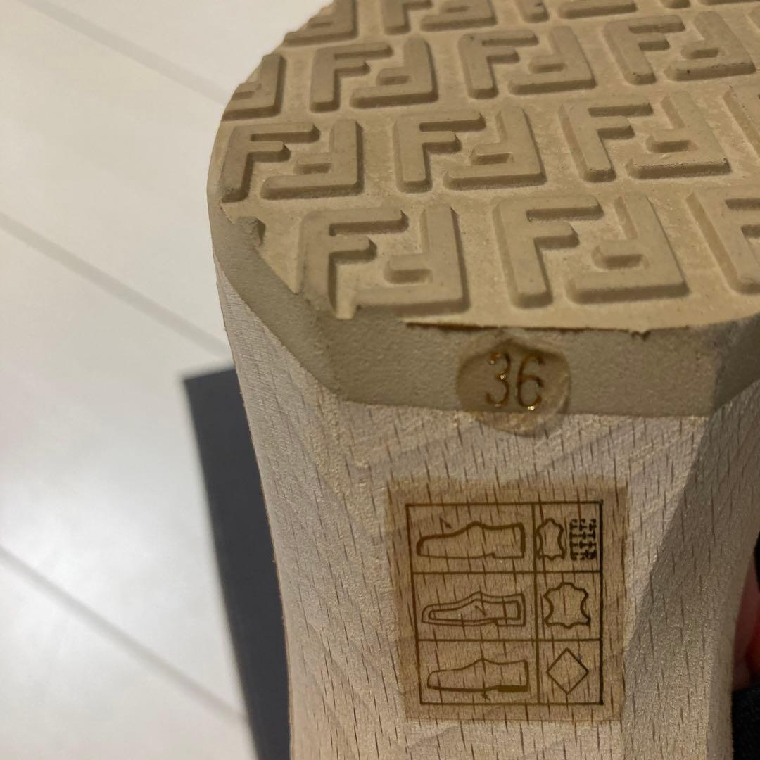 FENDI ブラック サンダル 約7cmヒール