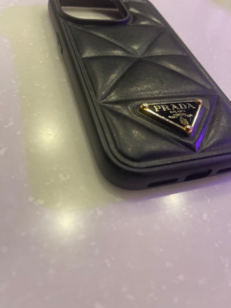 PRADA iPhone14Pro用ケース ブラック キルティング