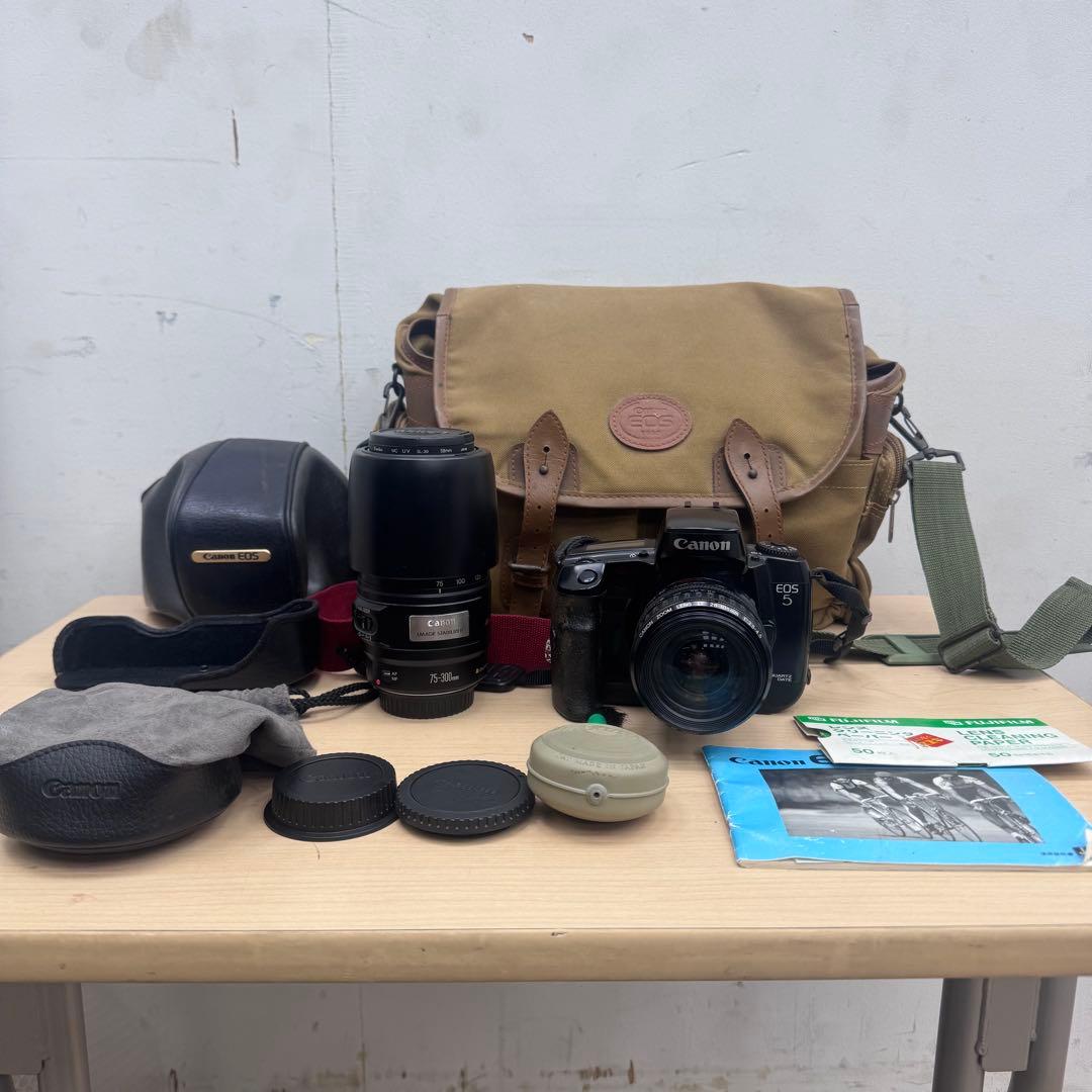 SI314☆Canon☆EOS5☆フィルム☆一眼☆カメラ☆カメラバッグ付き☆
