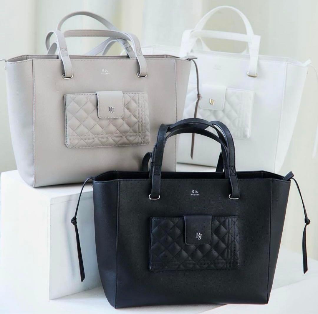 riu Synthetic leather tote bag Rちゃん