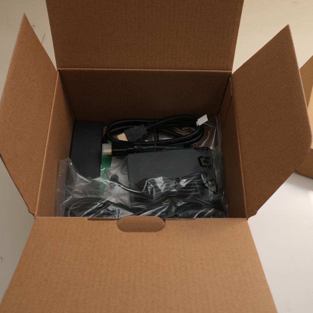 み*る様 【超美品】MINISFORUM AI-X1 32G 1TB OCuLi