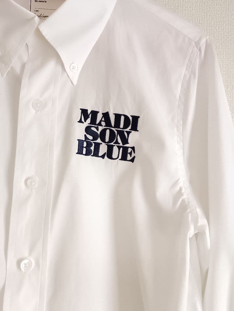 Yumi　マディソンブルー　B.D. シャツTYPEWRITER