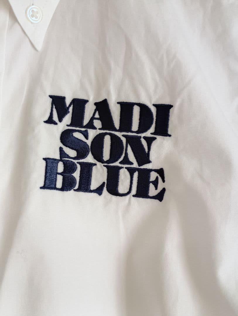 Yumi　マディソンブルー　B.D. シャツTYPEWRITER