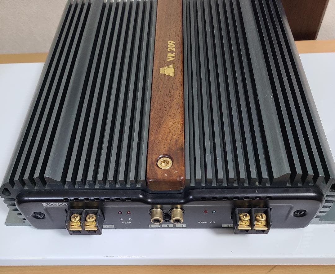 【audison】 VR209　カーオディオアンプ