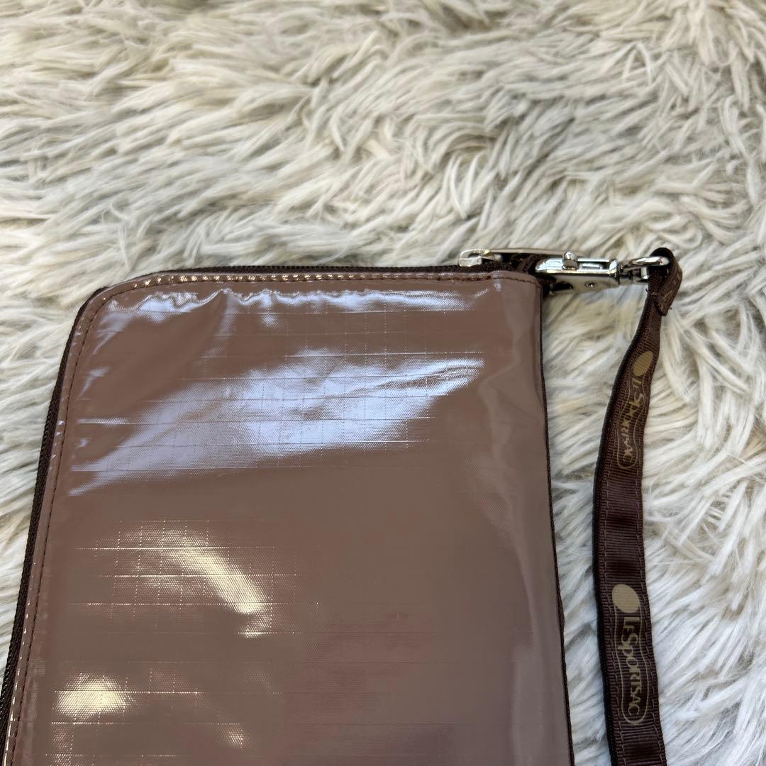 【新品】LeSportsac×ひとりっぷマルチトラベルウォレットパテントブラウン