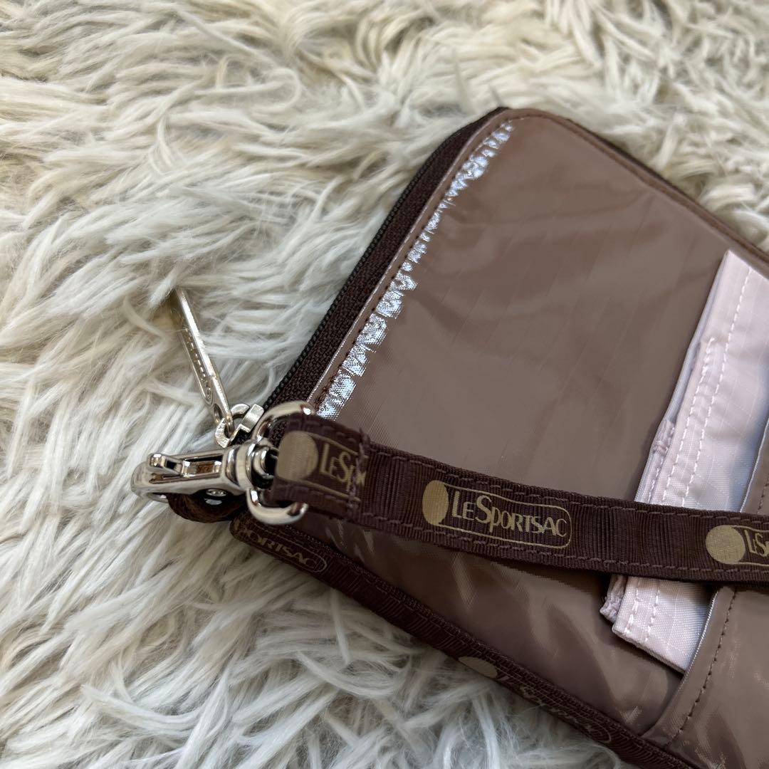 【新品】LeSportsac×ひとりっぷマルチトラベルウォレットパテントブラウン