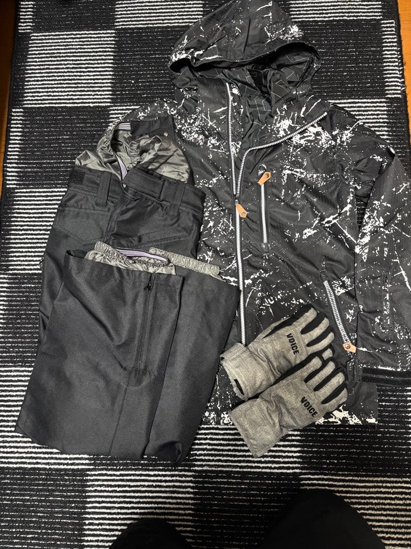 スノーボードウェアセット&手袋付き