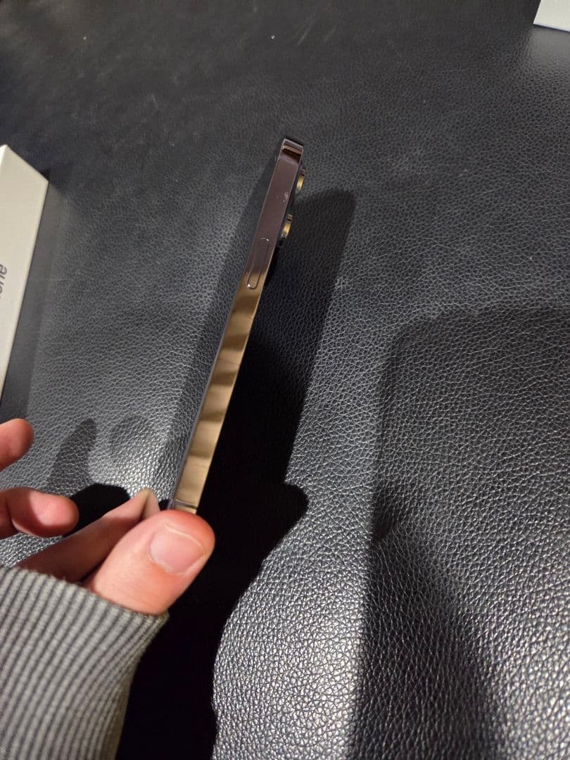 バッテリー100%　美品Apple iPhone 14 Pro ディープパープル