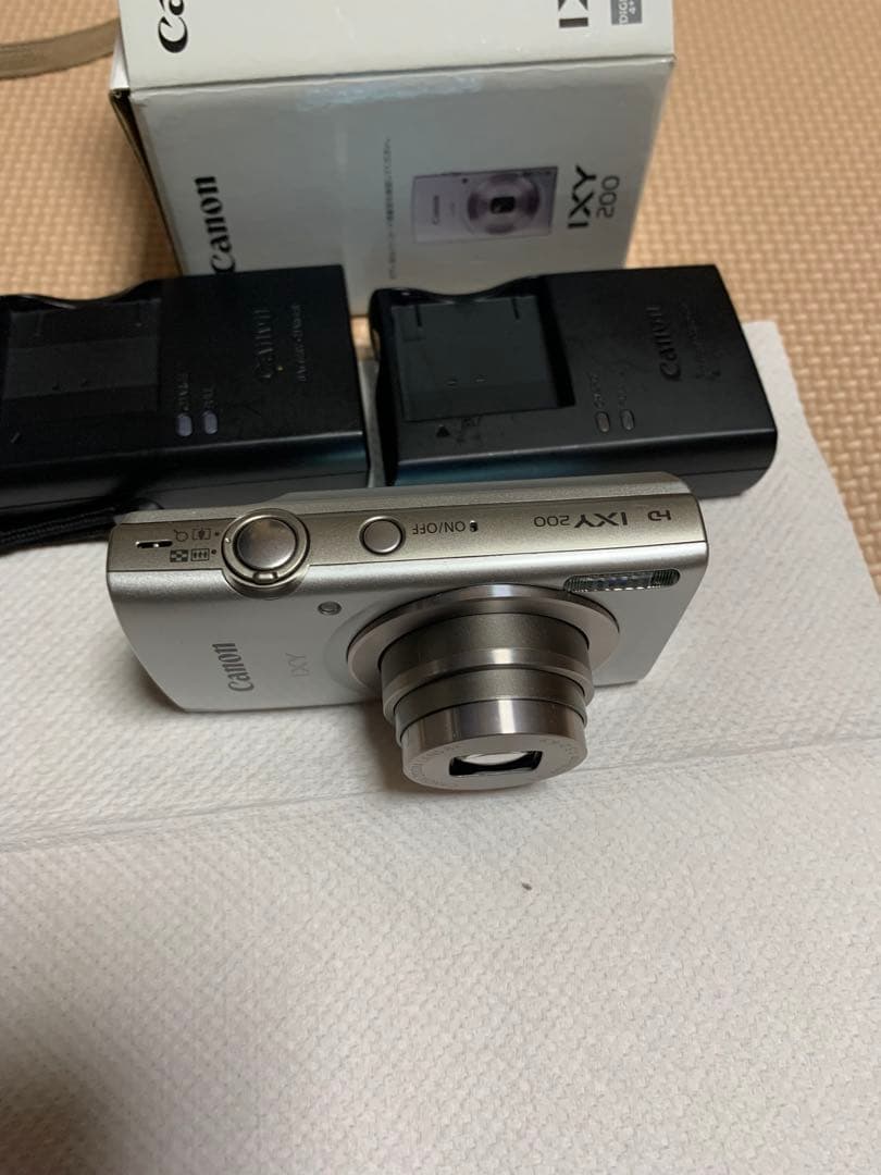 Canon IXY200 とCasio Exilim EX-S10 まとめ売り