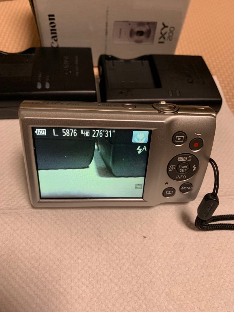 Canon IXY200 とCasio Exilim EX-S10 まとめ売り