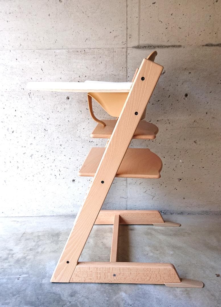 【美品】ストッケ　トリップトラップ　ベビーセット＆トレイ付