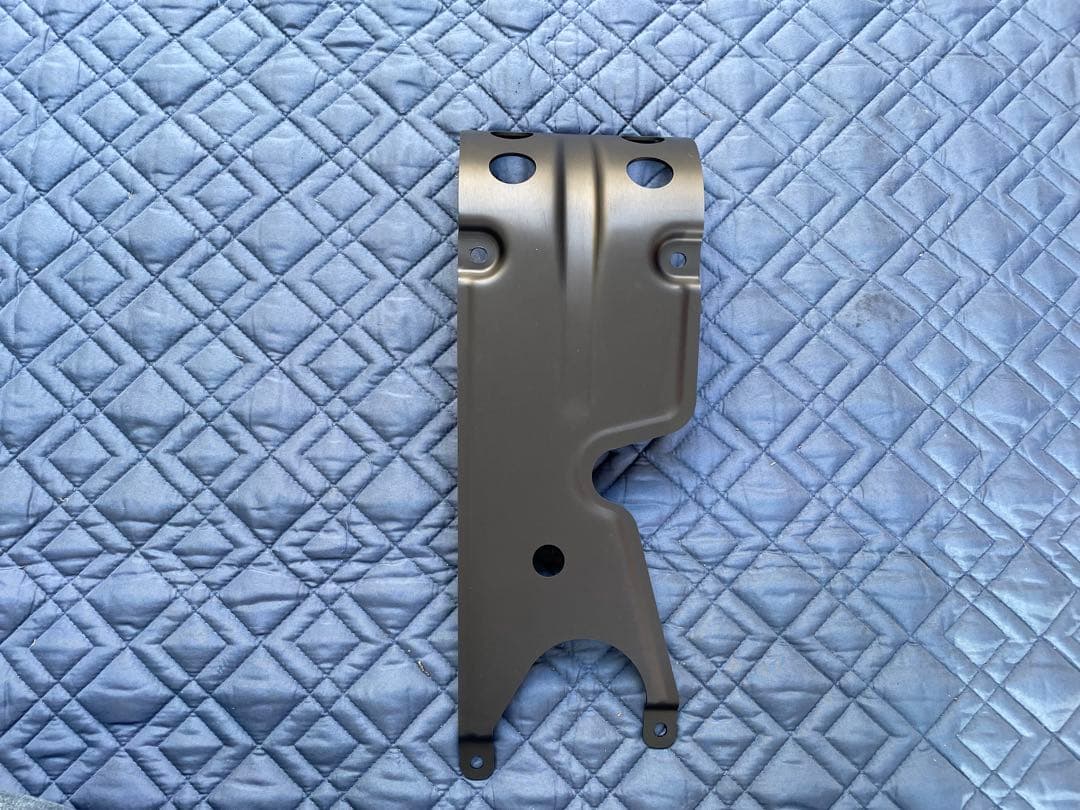 お正月限定価格 トライアンフ T120 アルミニウム製サンププレート ブラック