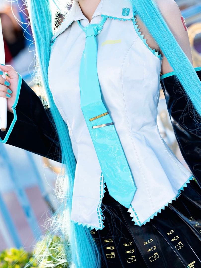 猫屋　初音ミク初期衣装　光るプレミアムバージョン