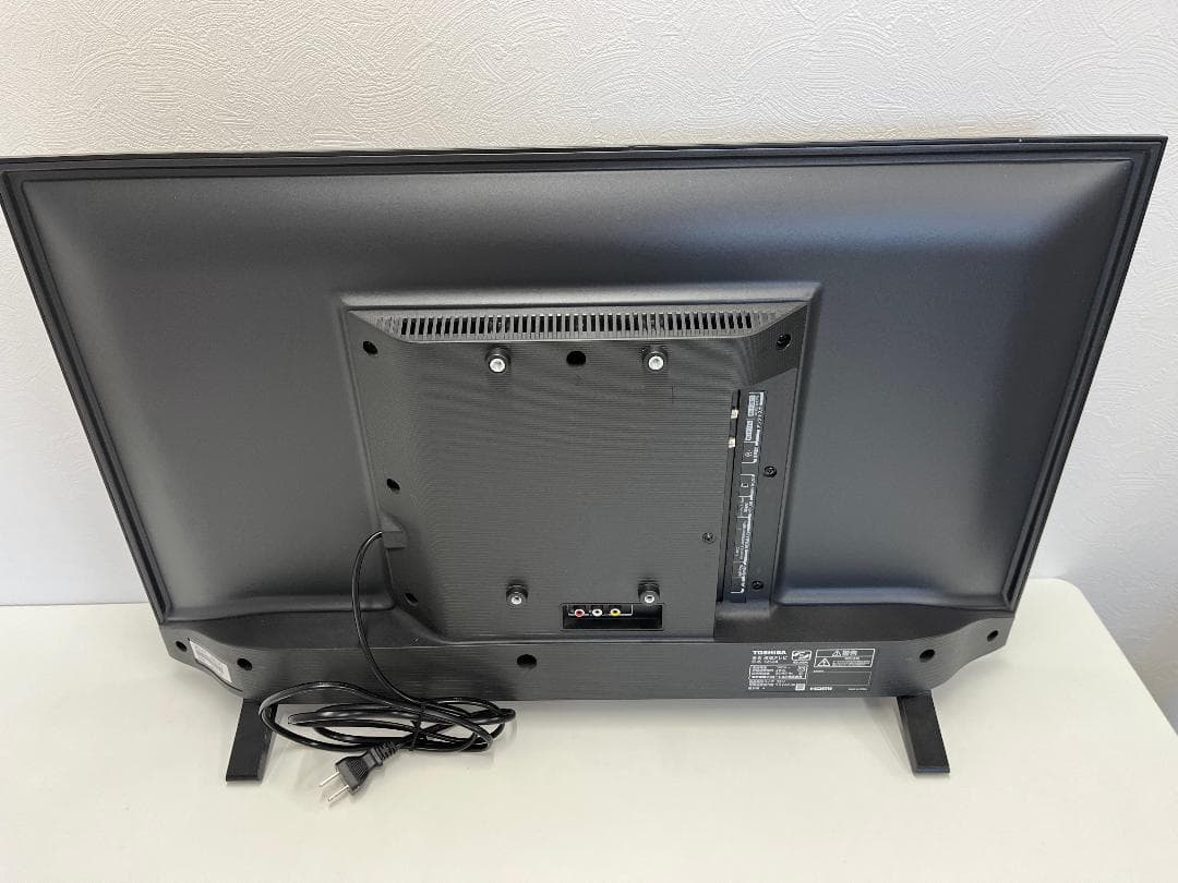 TOSHIBA 32型 液晶テレビ 本体