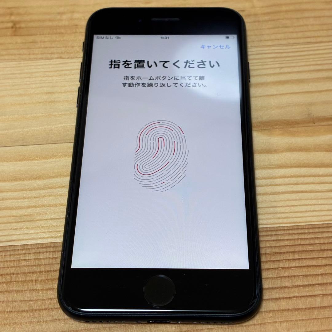 k*e様 バッテリー新品　iPhoneSE第3世代64GB SIMフリー　美品