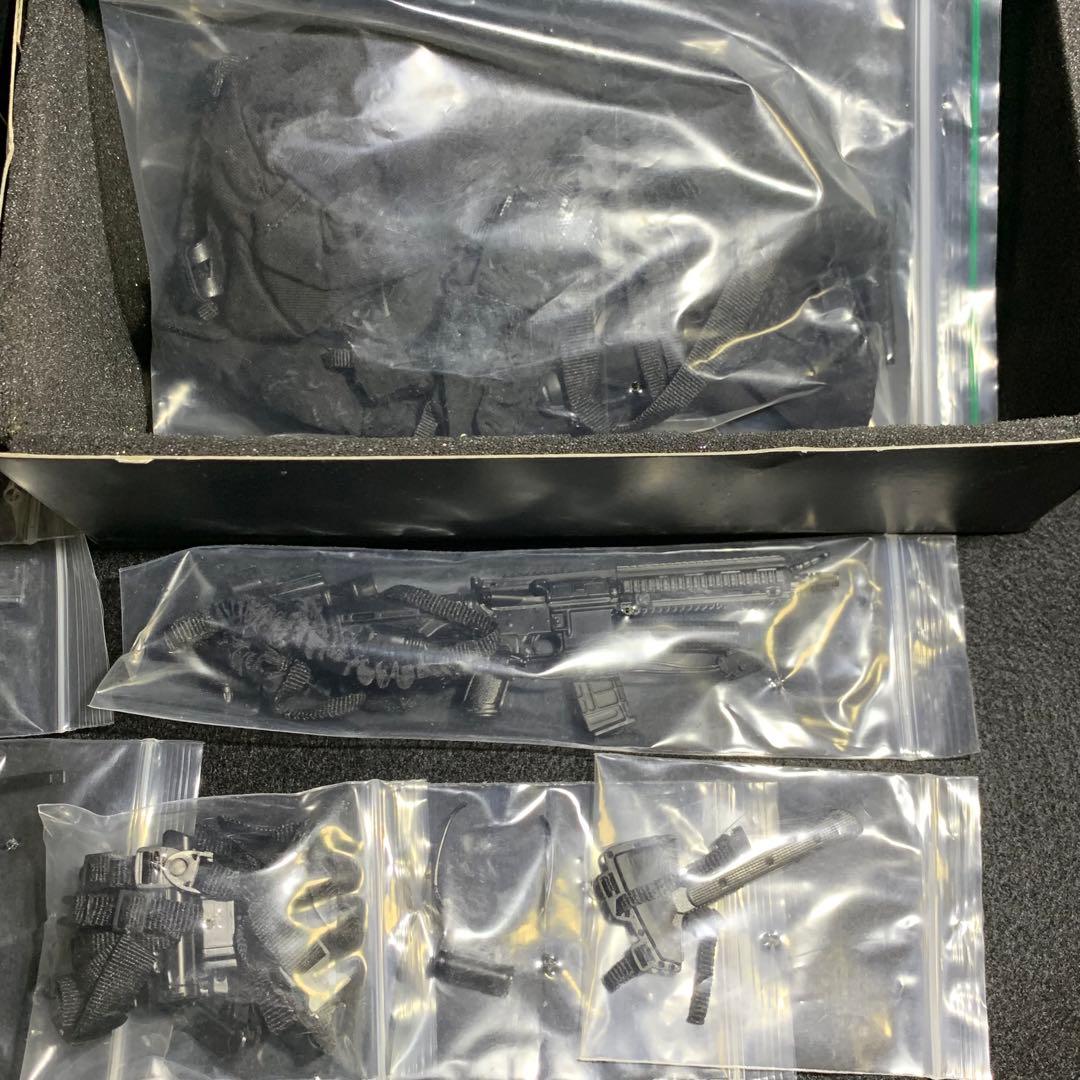 VERYHOT 1/6 CQB ナイトセット　ユニフォーム&アクセサリー　装備
