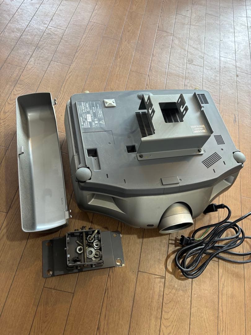 【ジャンク】シアタープロジェクター　SHARP XV-Z11000