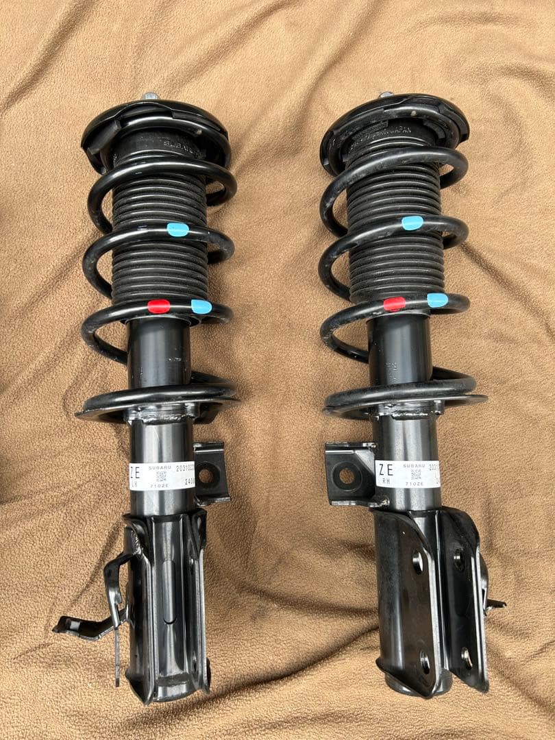 F*i様 BRZ zd8 純正ショック