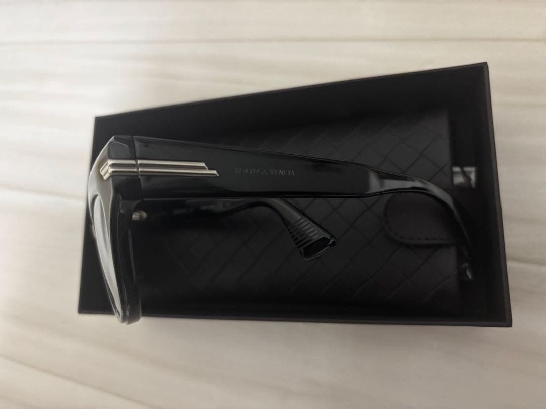 ボッテガべネタ　ブラック キャットアイ サングラス