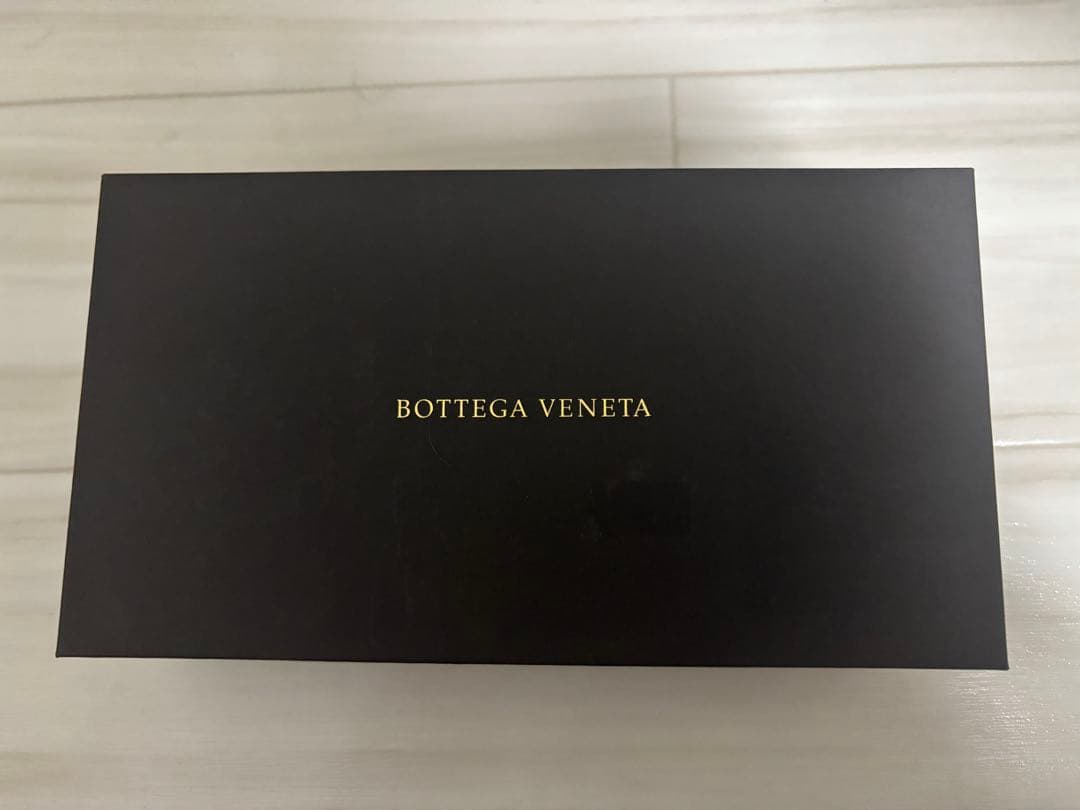 ボッテガべネタ　ブラック キャットアイ サングラス