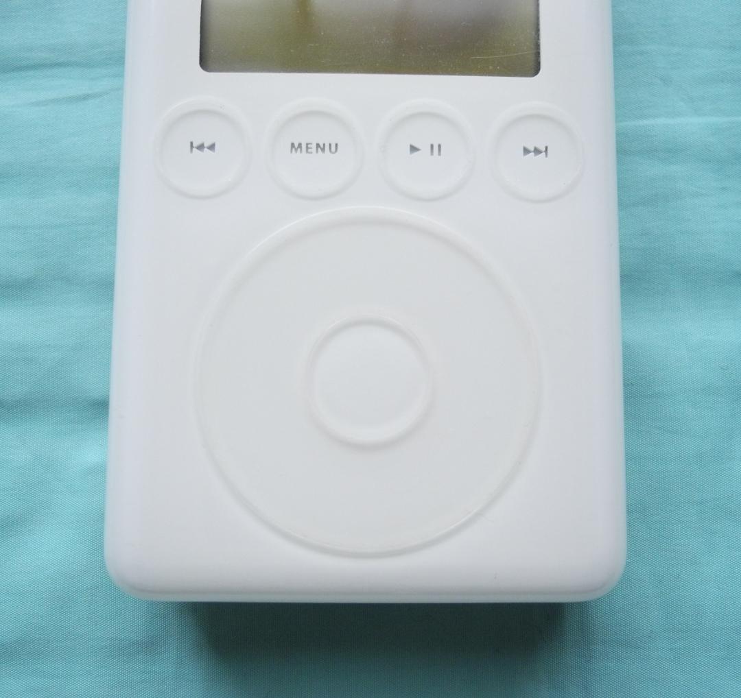 動作品　第3世代iPod　ACアダプター付き