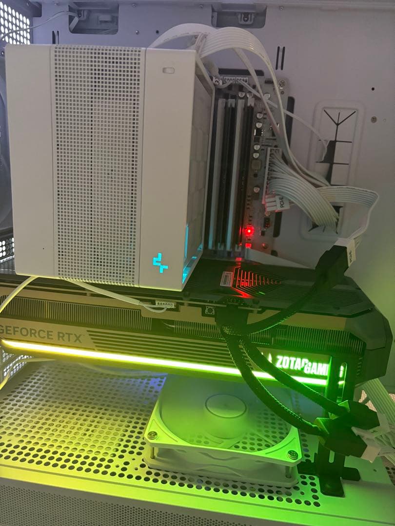 グラフィックボード・グラボ・ビデオカード ZOTAC RTX 5070 Ti AMP Extreme INFINITY