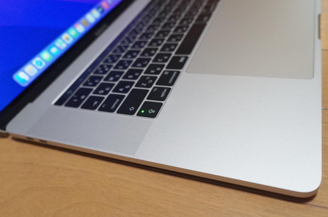 MacBook本体 MacBook Pro 15 i7 16G 512G Window Office